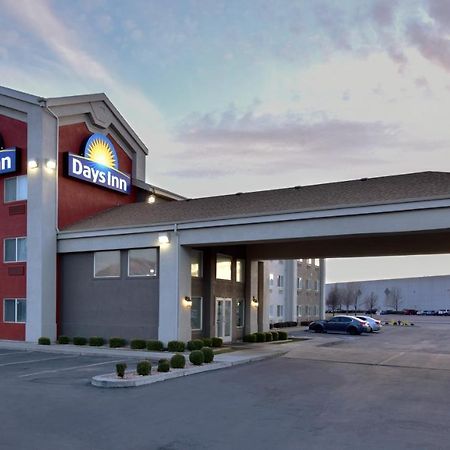 Days Inn By Wyndham Springville Eksteriør billede