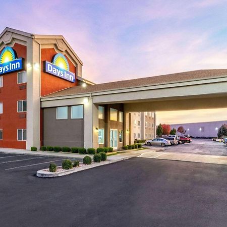 Days Inn By Wyndham Springville Eksteriør billede