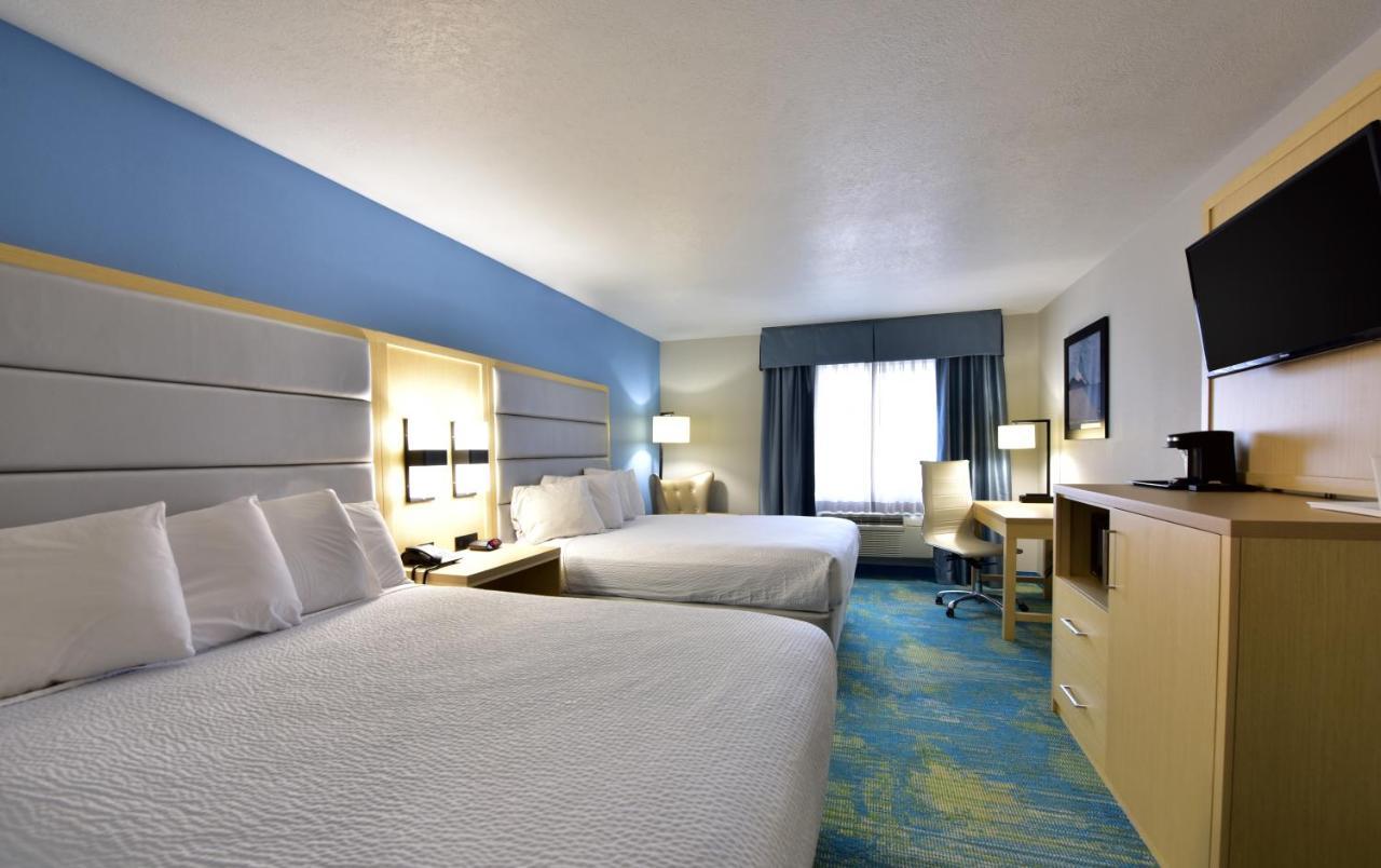 Days Inn By Wyndham Springville Eksteriør billede